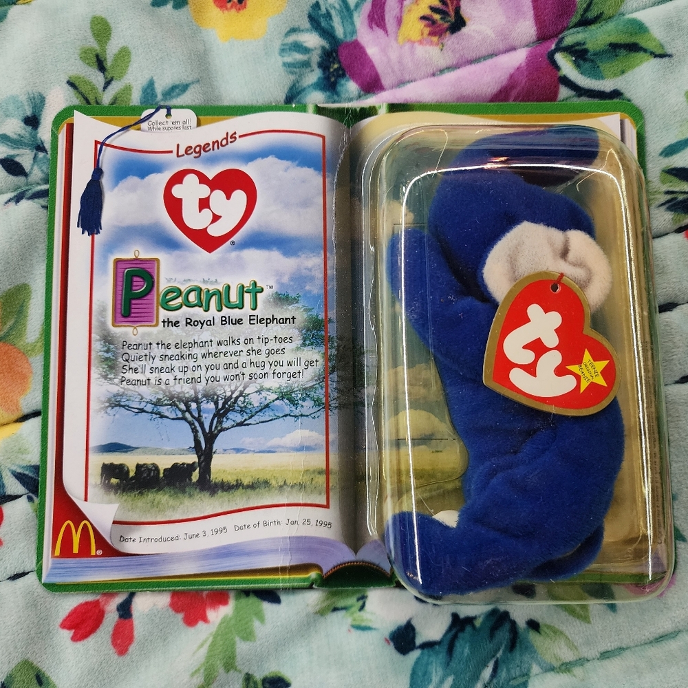 Ty Beanie Baby 'Peanut' Blue Elephant Plush